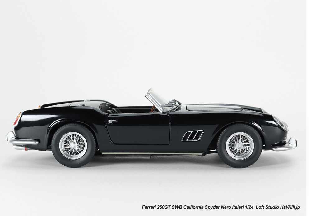 Ferrari 250GT SWB California Spyder Nero 1/24 Italeri